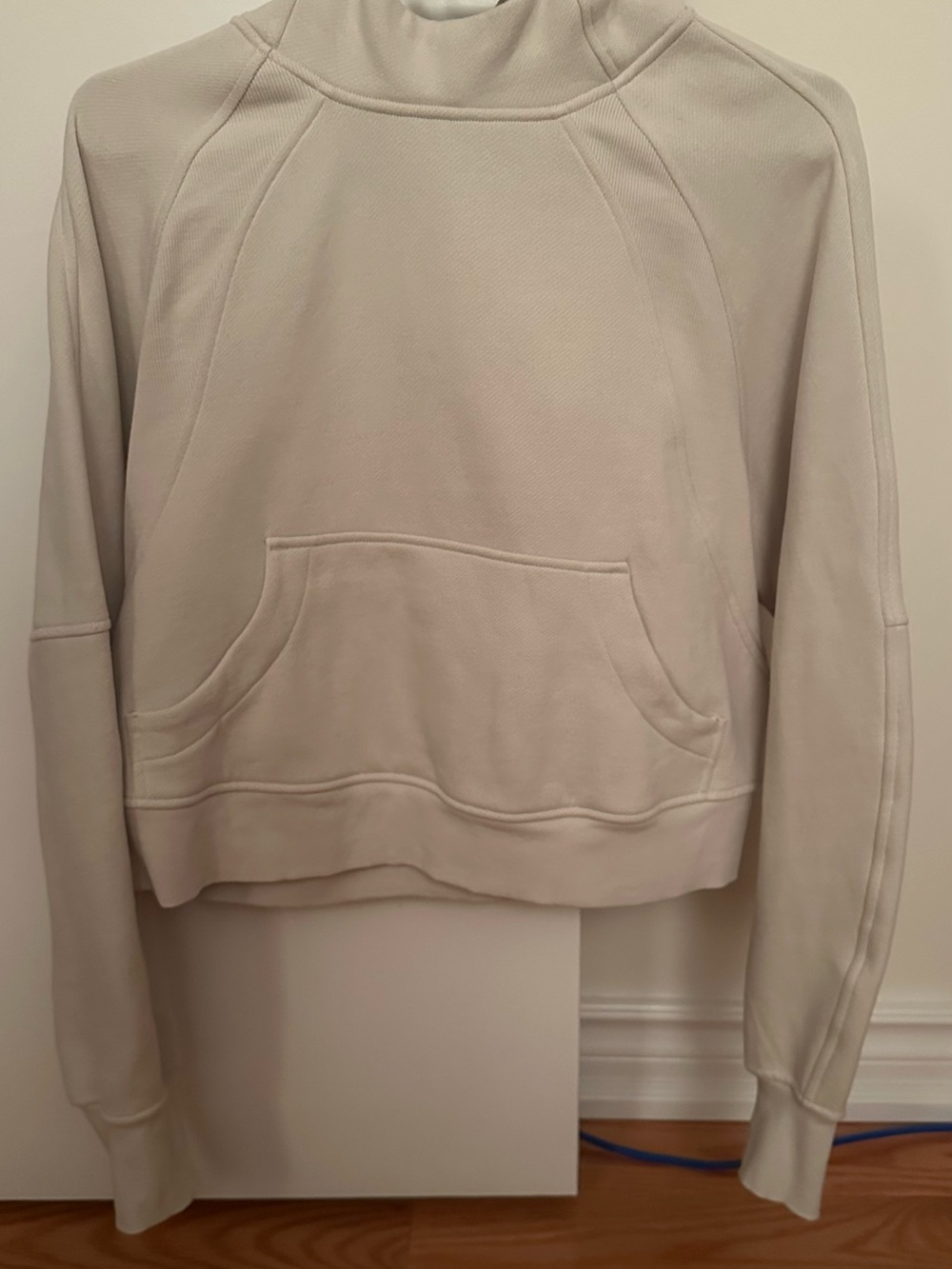 Lululemon Scuba Oversized Cropped Hoodie